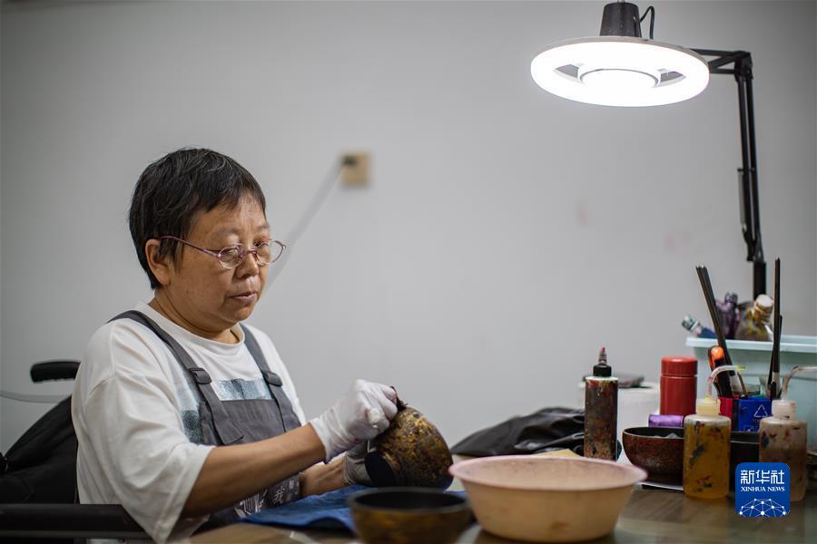 摆脱冰球游戏技巧